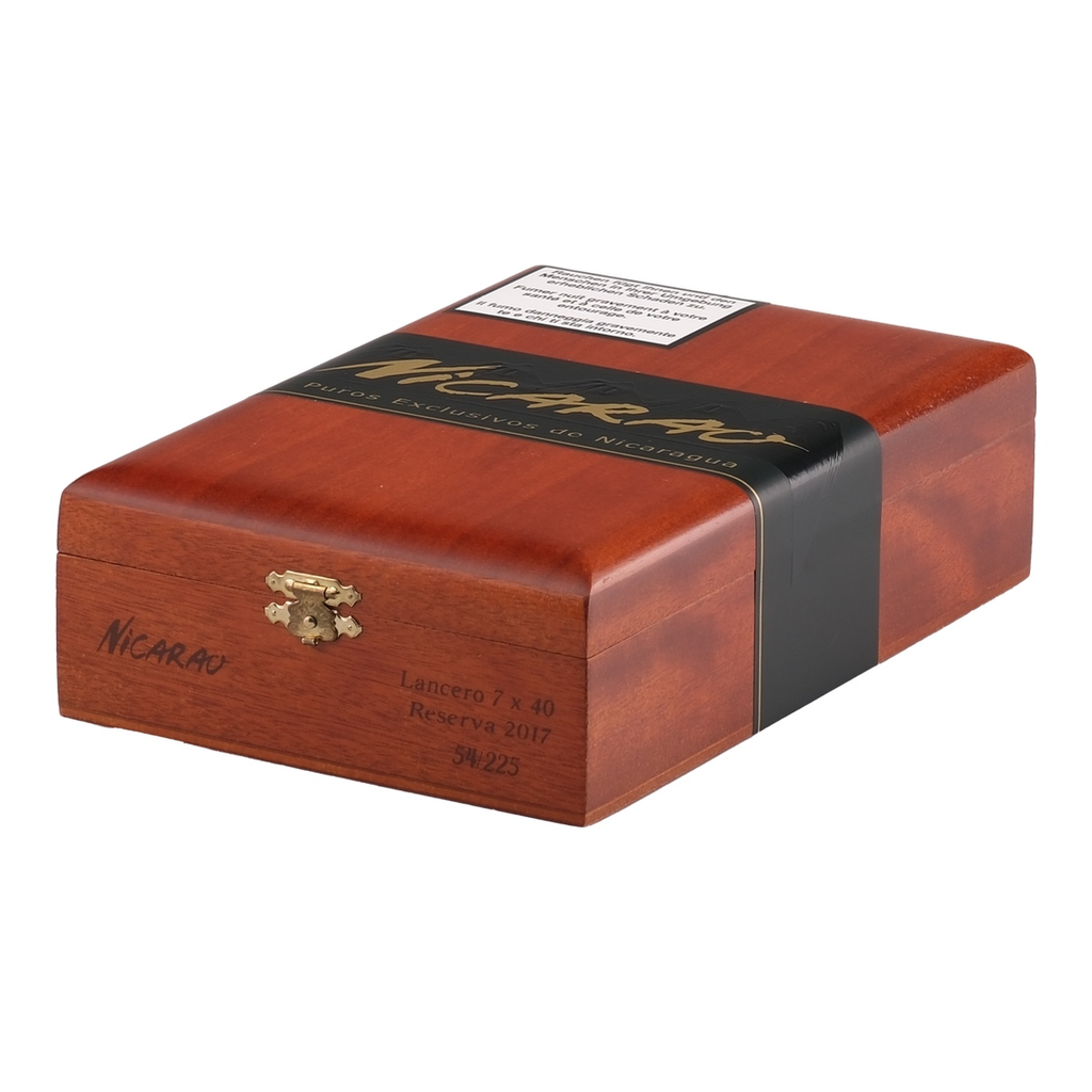 dh-boutique-nicarao-exlusivo-lancero-box.webp