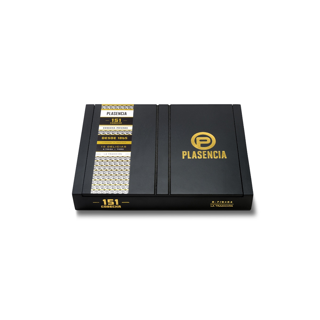 151 La Tradicion WEB box closed_white.webp