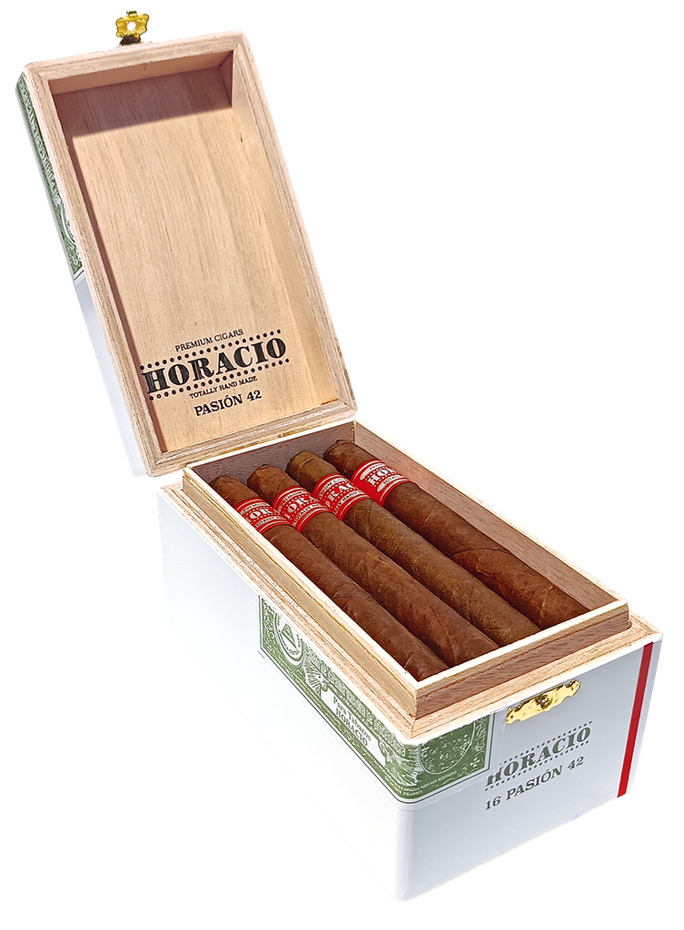 Horacio-Pasion-42-box-open-angle.webp