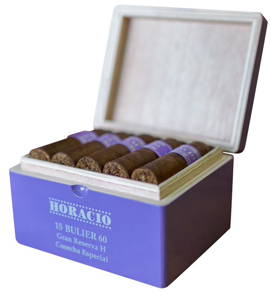 horacio-gran-reserva-bulier-60-box-open-angle-view2.webp