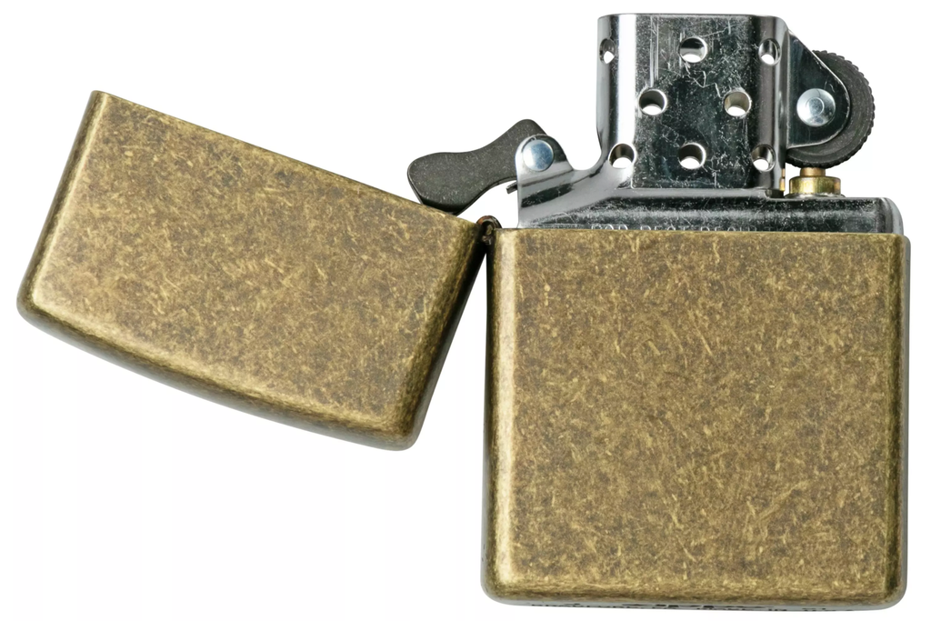 Zippo Flat Bottom Antique Brass.jpeg 3.webp